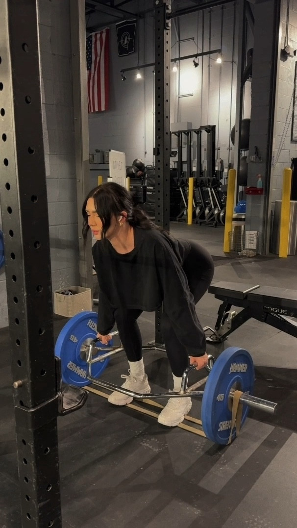 Another tested and proved squat-proof legging! Love the Sportbody line by Set when you want a legging that literally will not budge. 

Top is a favorite from Amazon, and shoes are Nike!

#LTKfitness #LTKfindsunder100