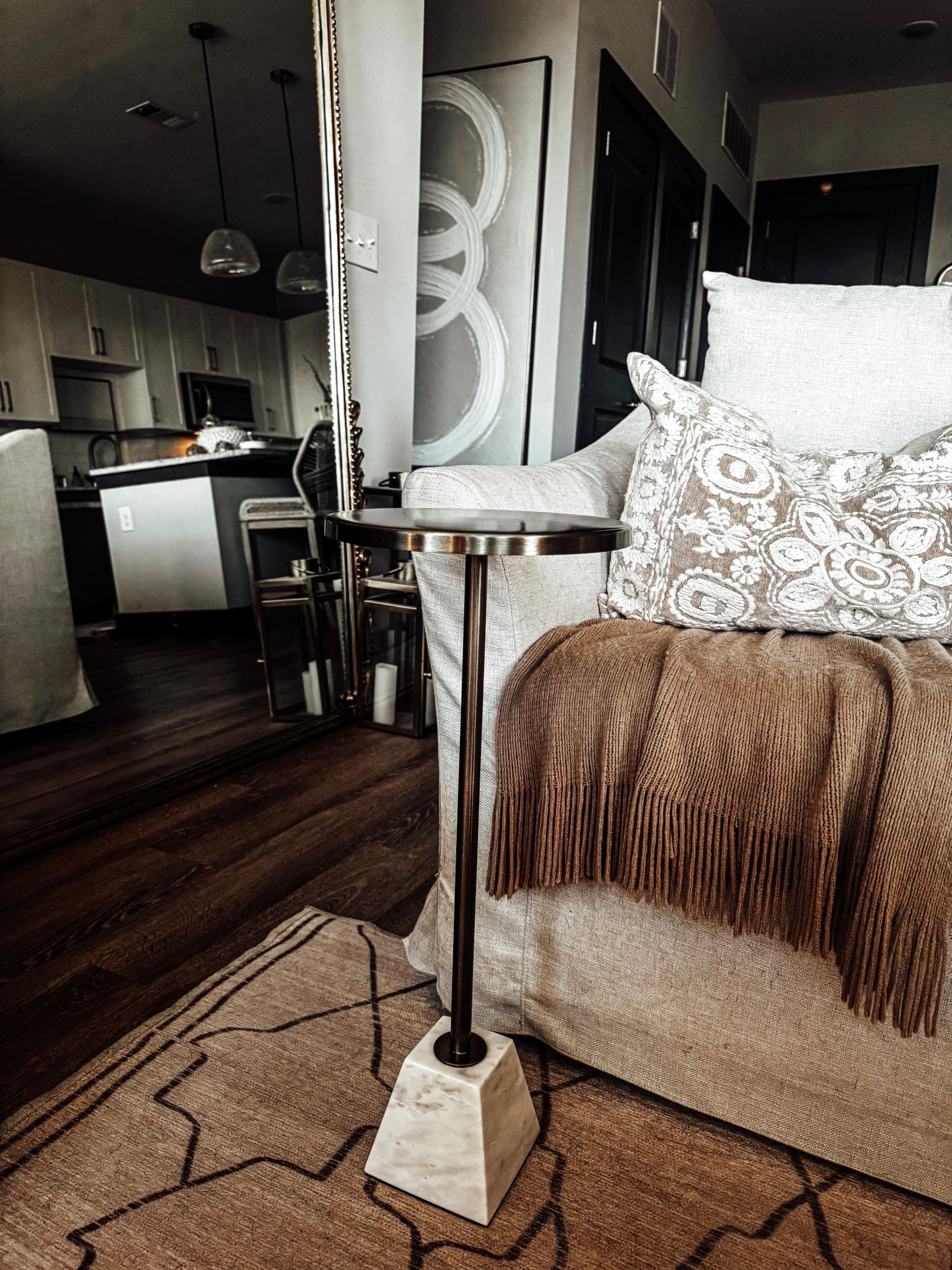 Marble and Gold Accent Table

Scroll to shop  

#LTKHome #LTKBeauty