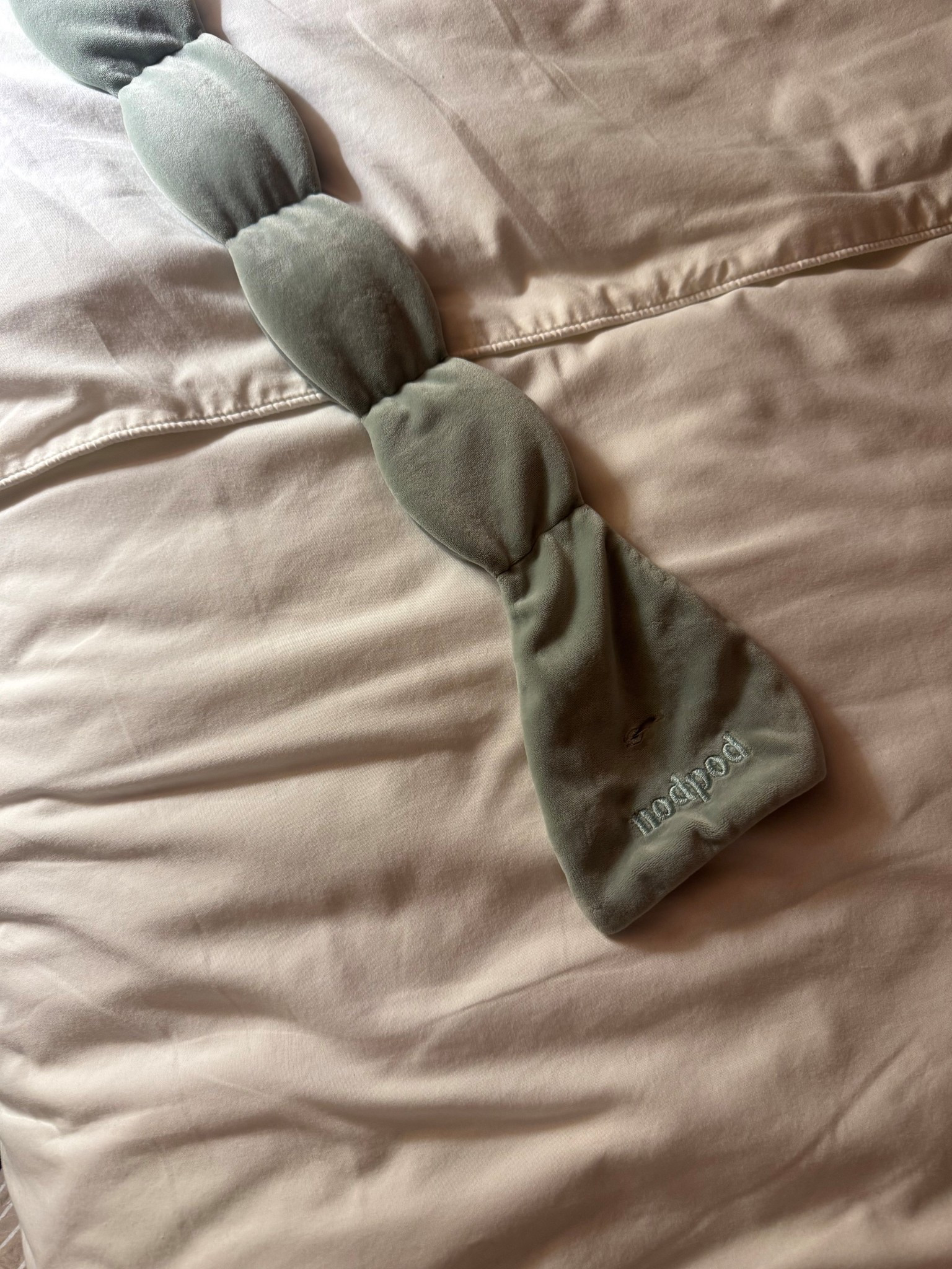 I am obsessed with my Nodpod

#LTKmorningroutine #LTKselfcare #LTKValentine