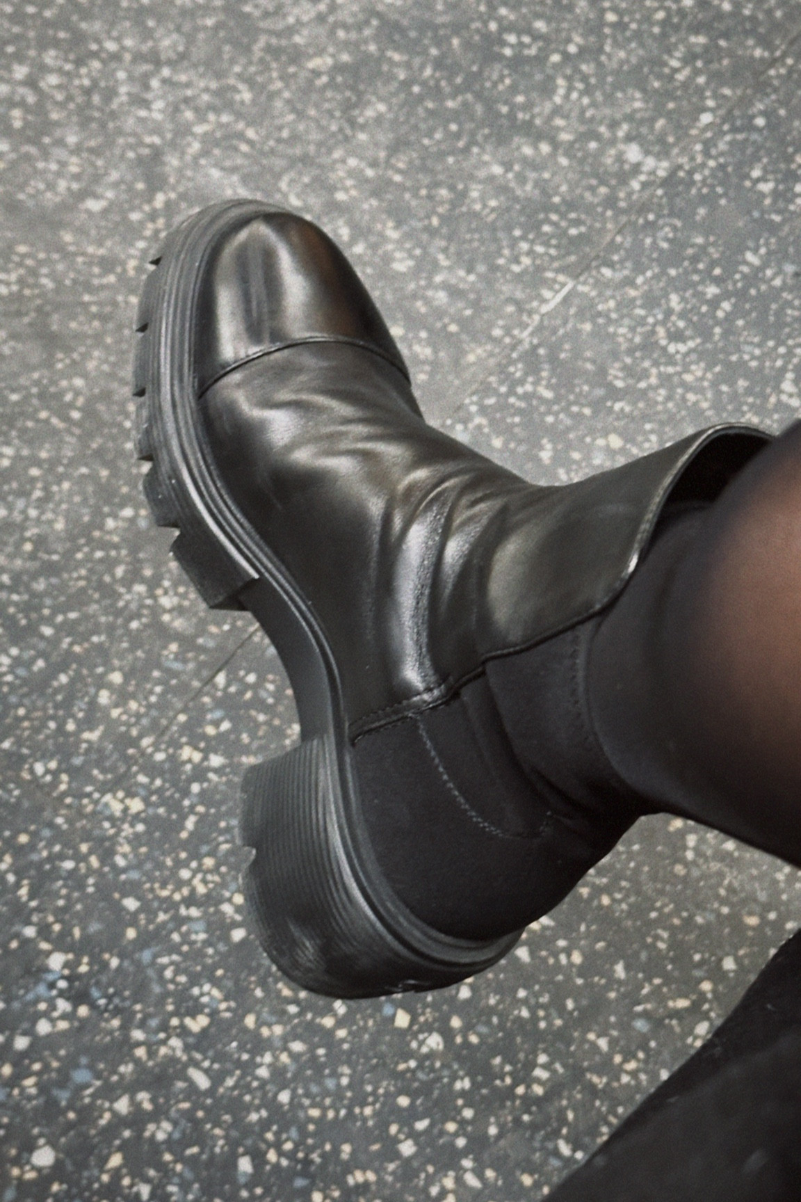 The best night out chelsea boots 

#LTKShoeCrush #LTKStyleTip #LTKSeasonal
