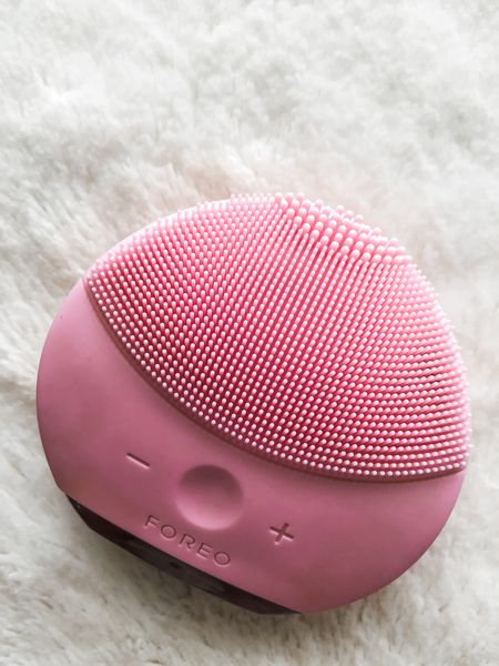 The Foreo LUNA mini 2 is one of my daily skincare essentials. It helps remove dirt, oil, and makeup.

#LTKSeasonal #LTKbeauty #LTKfindsunder100