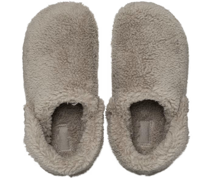 Classic Cozzzy Slipper | Crocs (US)