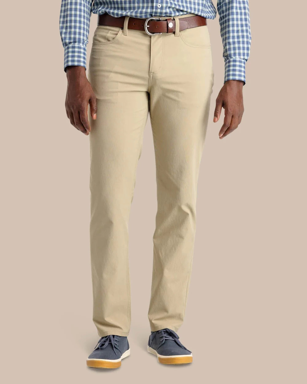 Intercoastal Performance Pant - Sandstone Khaki | Southern Tide