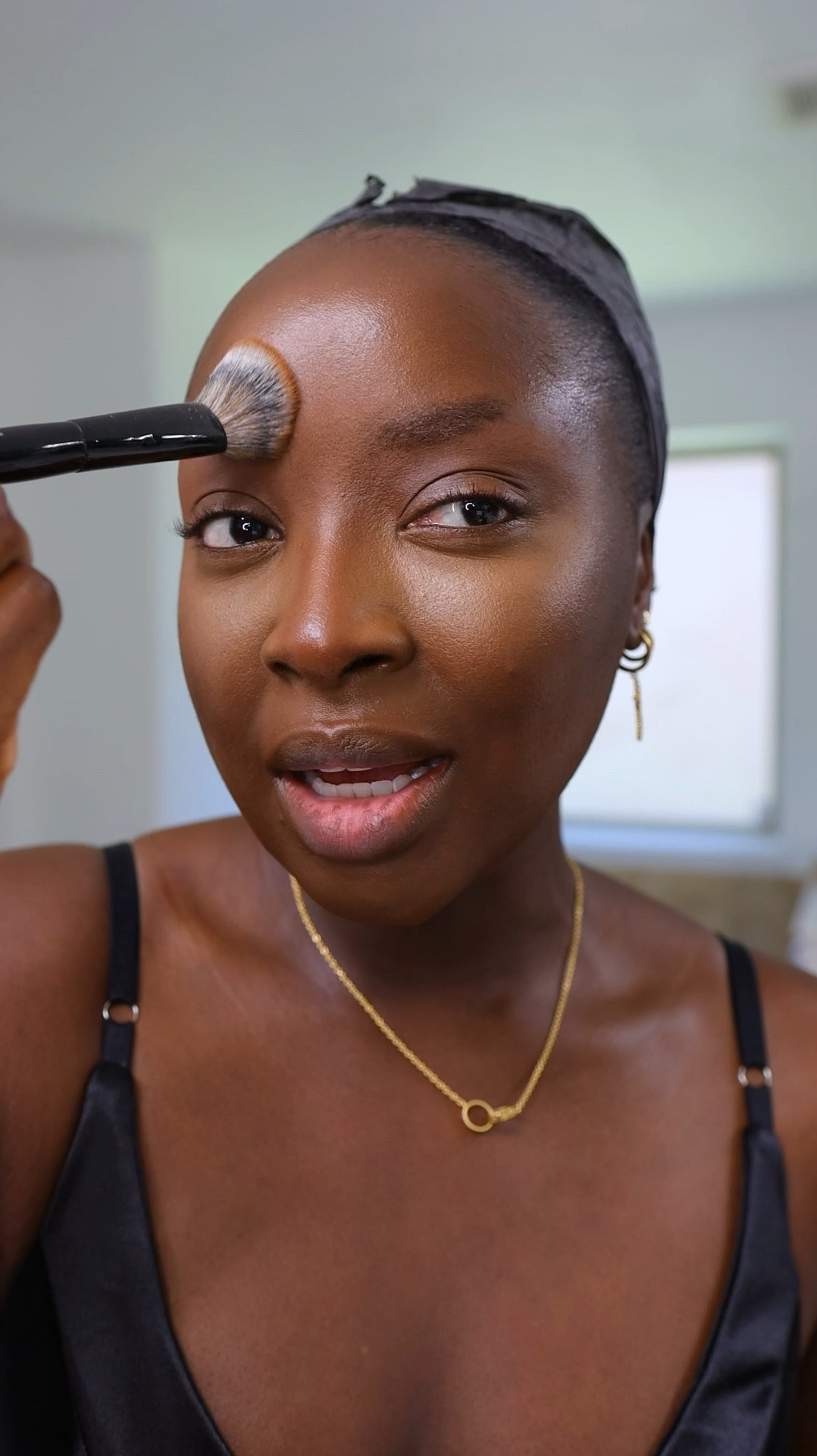 HOW MANY POWDERS DO YOU USE? I use 3-4 powders on my face, mainly a pressed ponder when setting my highlight.  

#makeup #settingpowder #sephorasale #sephorasavingsevent #hudabeauty @hudabeauty 

#LTKbeauty #LTKfindsunder50 #LTKxSephora