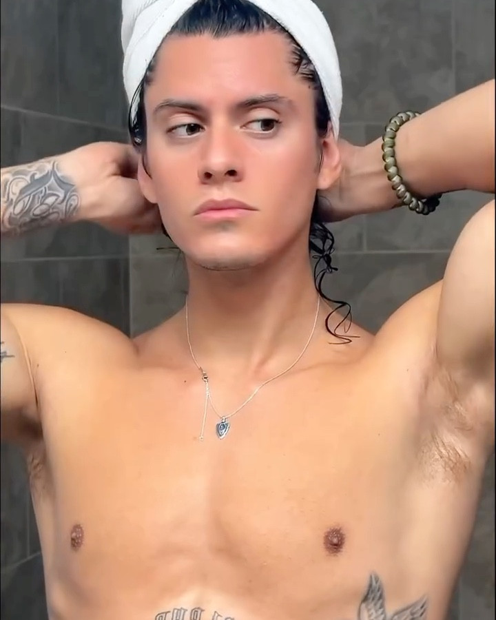 Take a little time for yourself

Products used:
▪️Caldera + Lab The Eyecon
▪️Kiehl’s Clearly Corrective Dark Spot Solution
▪️Ecofabulous Energizing Face Oil
▪️Palmer’s Cocoa Butter

#kiehls #skincare #selfcare #shower #ulta #mens

#LTKMens #LTKBeauty