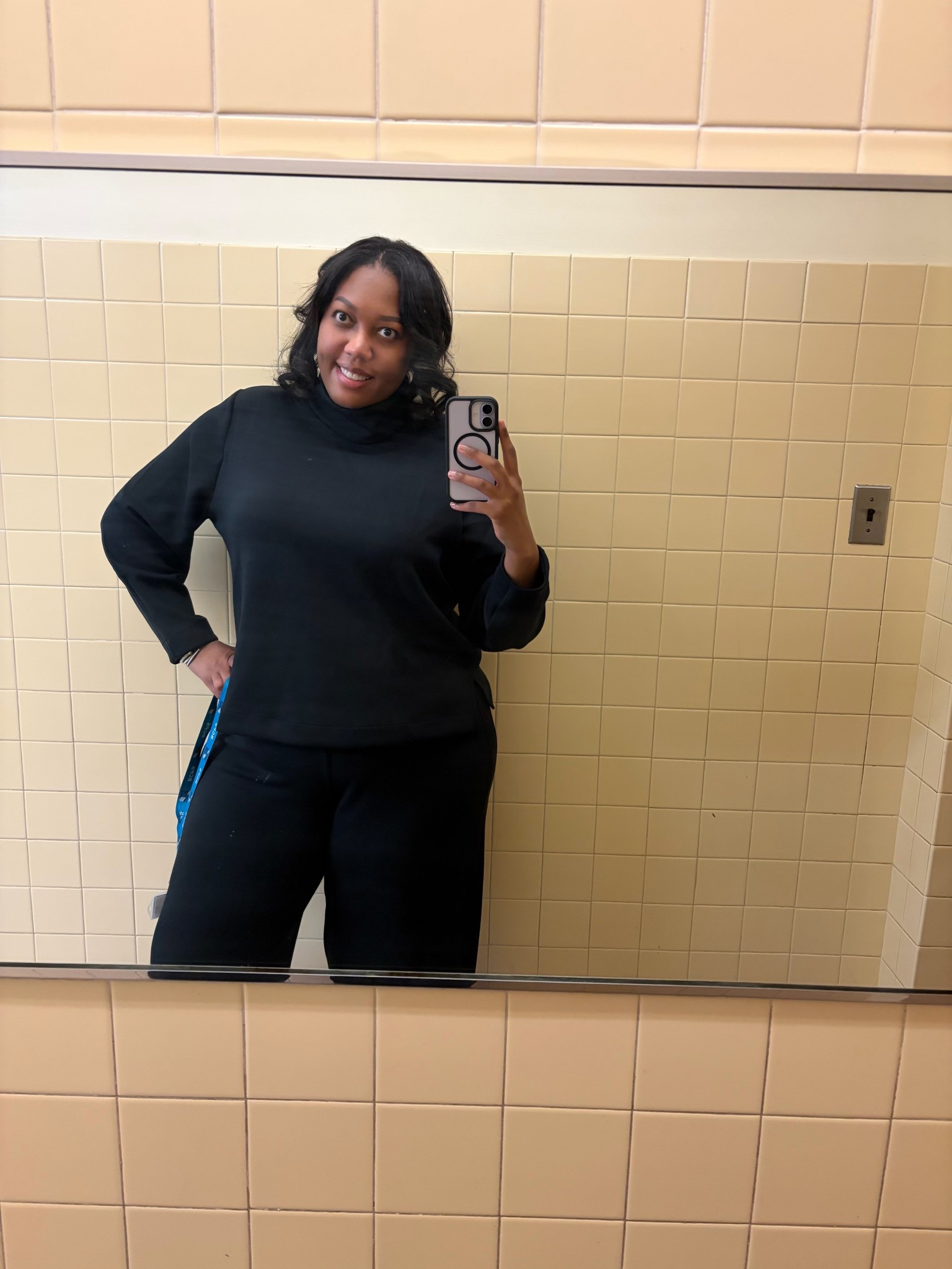 This Spanx Air Essentials sale set is dangerously comfortable. Buttery fabric. Stretchy. Polished.
Perfect for workdays that turn into errands that turn into “why am I still out?”  Shop the set in my LTK ✨


#LTKootd #LTKSaleAlert #LTKWorkwear