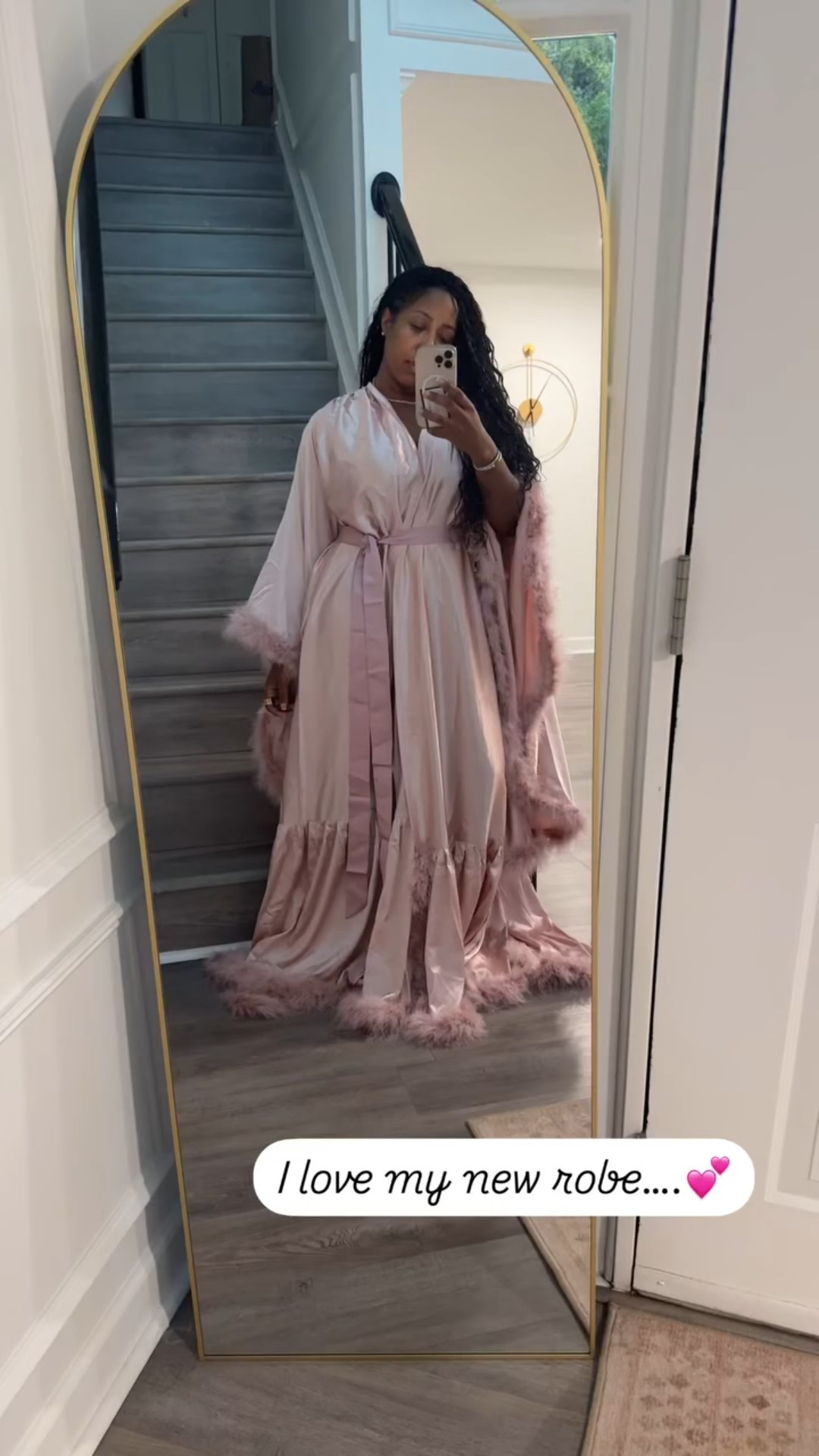 Baby when I tell you my friends and family are about to be sick of me and my new robe 🤣…. The is a must buy! 