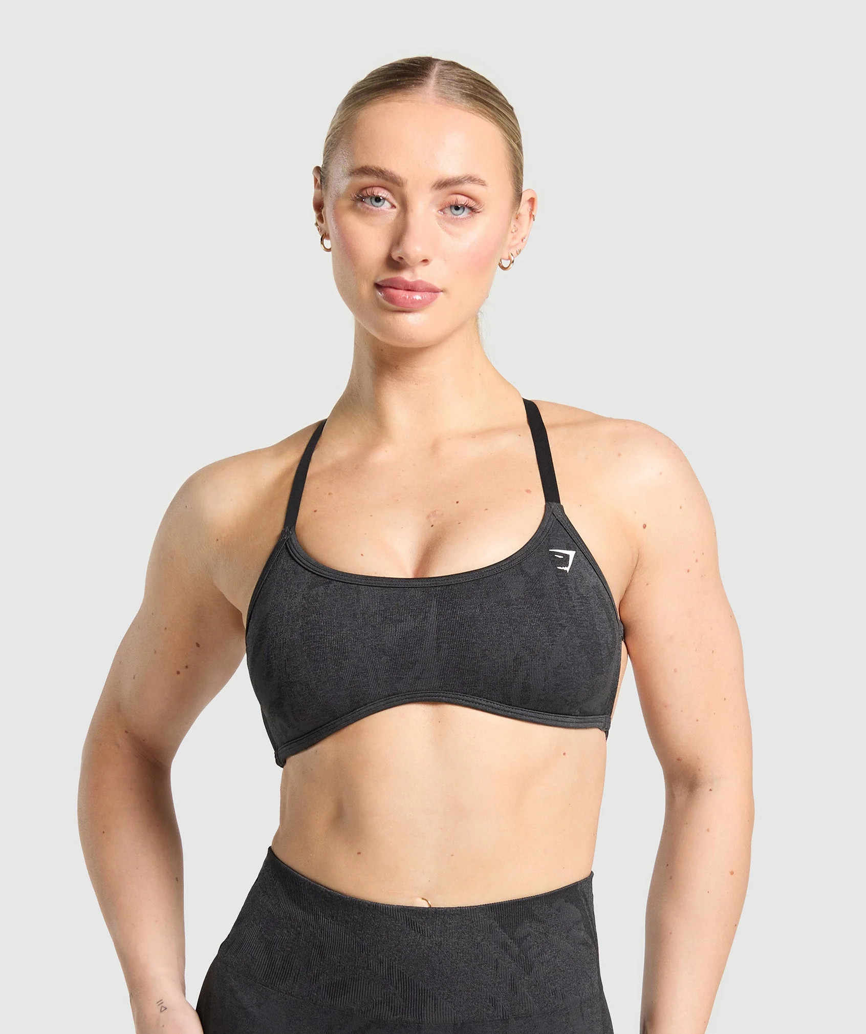 Gymshark Adapt Camo Cross Back Sports Bra - Asphalt Grey/Black | Gymshark US