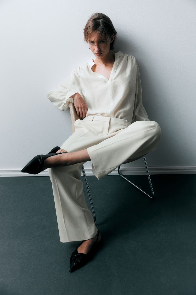 Escarpins à bout pointu avec bride arrière - Talon plat - Noir - FEMME | H&M FR | H&M (FR, IT, ES, PT, BE)