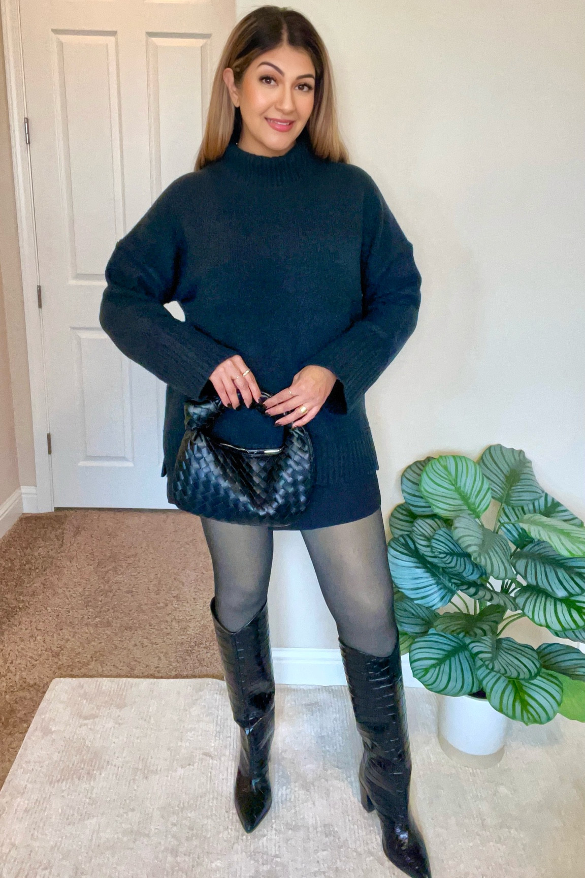 Sharing my favorites from Abercrombie and Fitch Black Friday sales deals. These looks are great for midsize bodies size 8, size 10, size 12.

Clinched top with mini skort

#midsizefashion #falltrends #midsizestyle #fallfashion #styleinspo	
Midsize fall outfits, midsize workwear, midsize date night outfit, business casual, winter outfits , winter workwear, Black Friday must haves , 