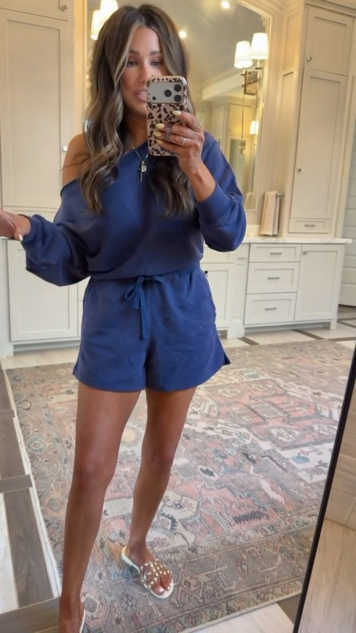 I just love this romper the off the shoulder detailing the perfect length and fit is so flattering!! 

Size small

#LTKmomlife #LTKootd #LTKSeasonal