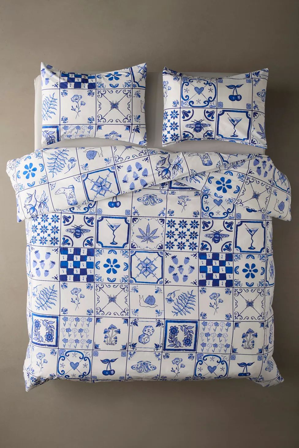 Mariana Tile Duvet Set | Urban Outfitters (US and RoW)