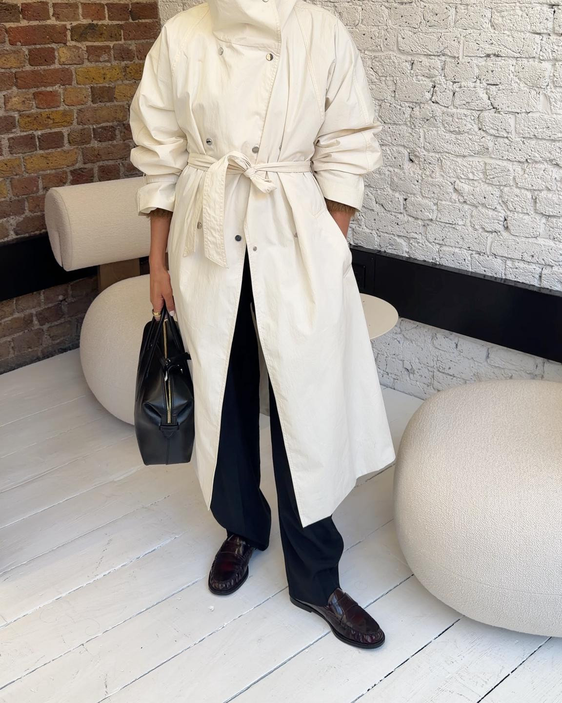 Wearing the mango trench in size small
Cos trousers size 36
Zara loafers
Demellier Stockholm midi 
Chanel glasses



#LTKgrwm #LTKdayinmylife #LTKootd