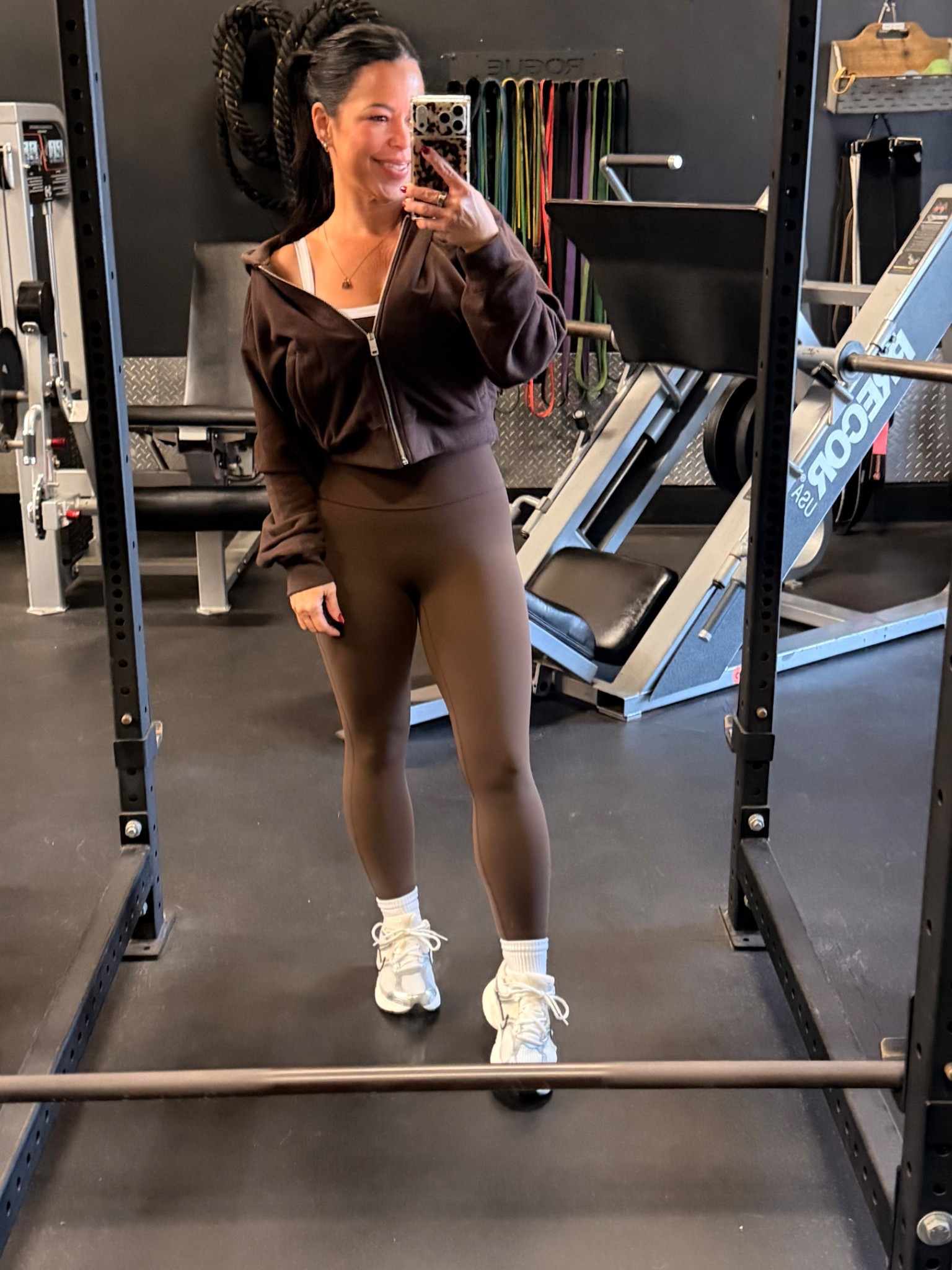 Workout fit
Color: coffee


#LTKfitnessgoals #LTKActive #LTKdayinmylife