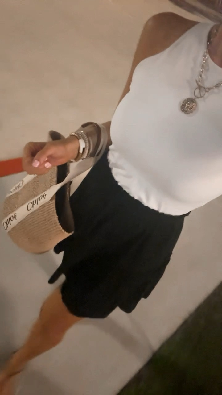 Summer outfit
Skirt
Sandals

#LTKFindsUnder50 #LTKStyleTip