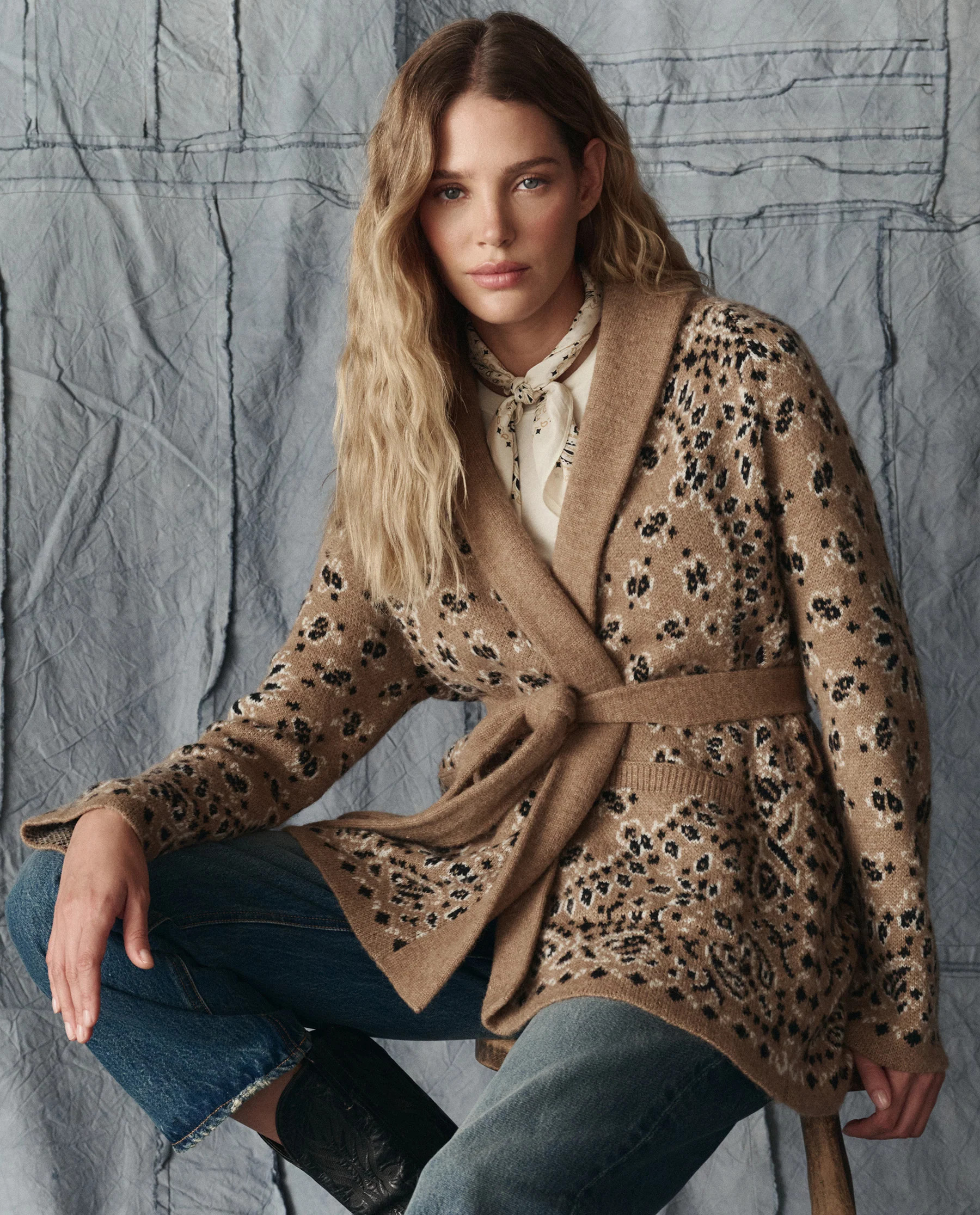 The Bandana Riding Cardigan. -- Camel | THE GREAT.