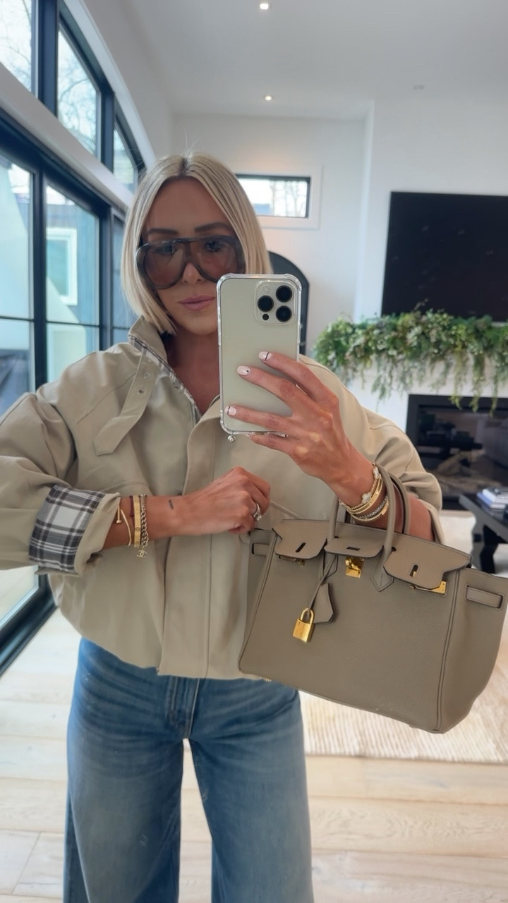 He perfect spring jacket from Zara 😍 could have sized down to a small 