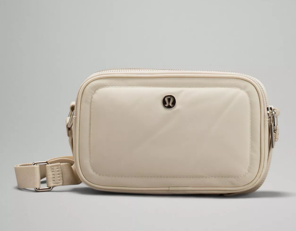 Okay… LuLu… this is the perfect step up from the typical belt bag! It’s a must have staple piece. 🤩

#LTKGiftGuide #LTKHoliday #LTKSeasonal