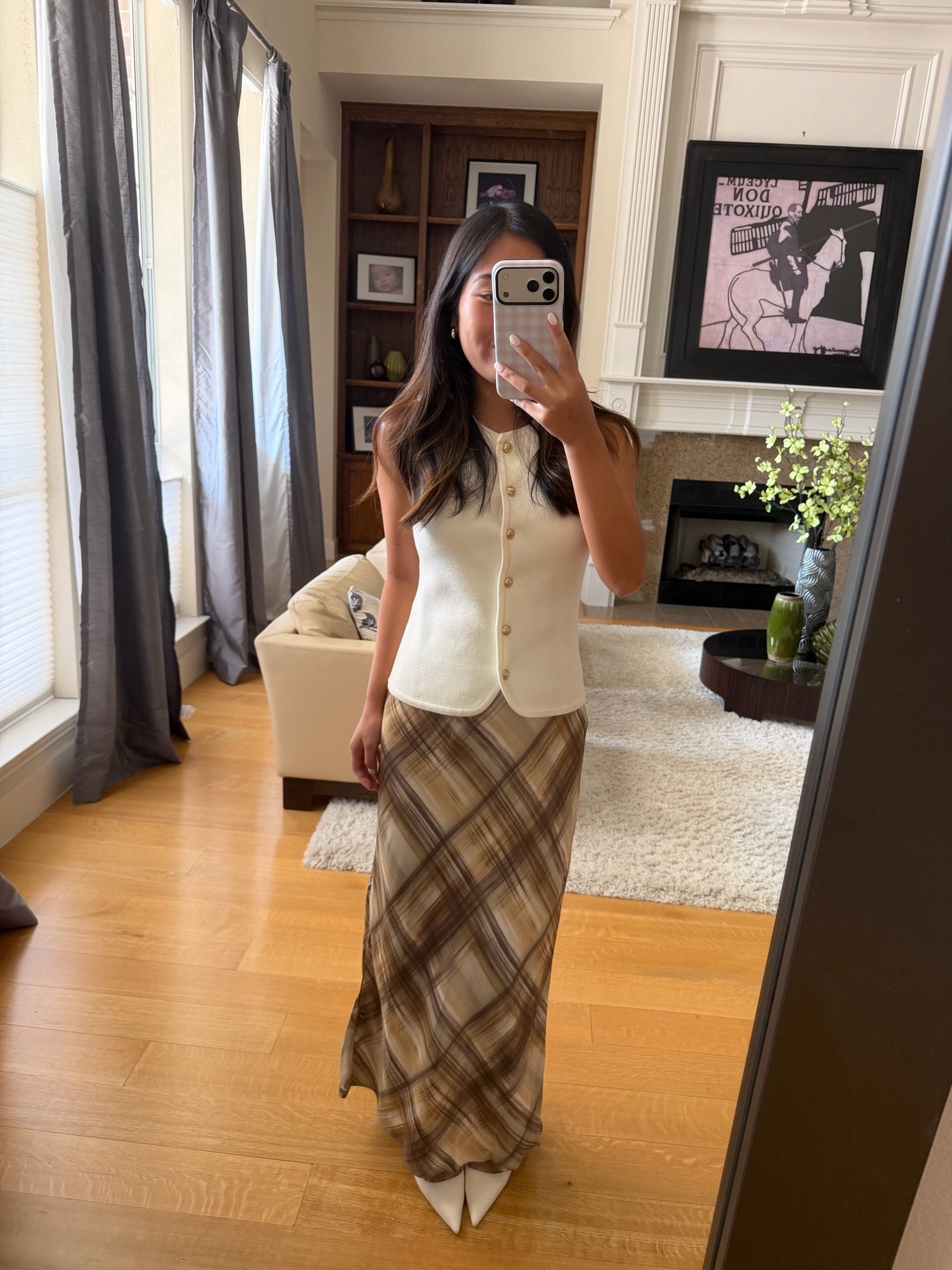 Top XS, skirt is old zara but linked similiar