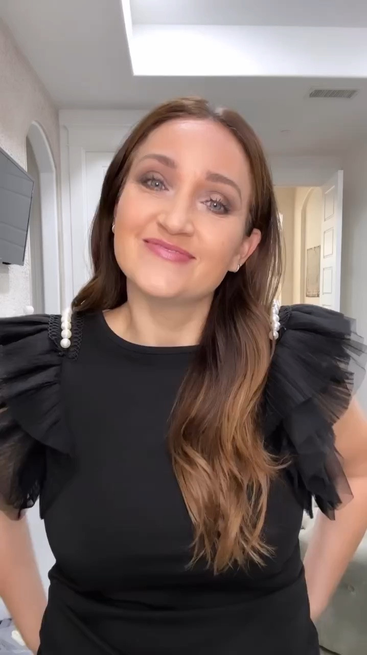 This hairstyle is soul sucking but also a slay 🦇 If you don’t have a look for Halloween this would be a great last minute option!

#LTKStyleTip #LTKHalloween #LTKVideo