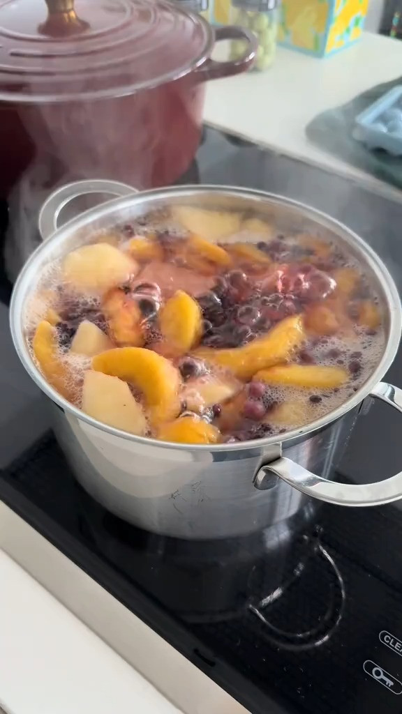 KAMPOT RECIPE >> Had some stragglers today that I wanted to use up so I made kampot 🍓🍒 

 #LTKHome