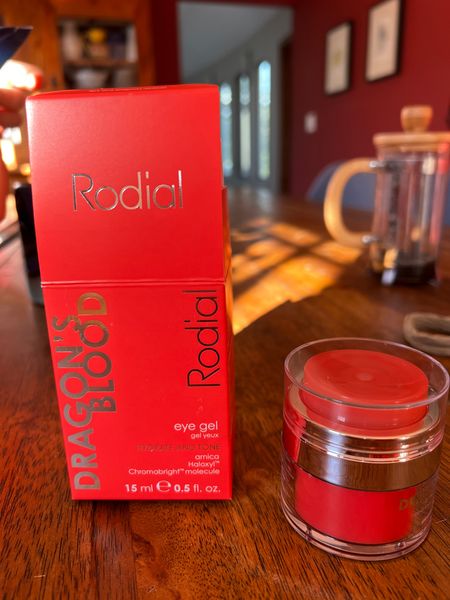 Treats from a #harrods #beautyadventcalendar

Rodial Deagons Blood cooking eye gel—I mean the name!

Turns out it is a cooling gel that hydrates puffy tired eyes with rose water and arnica. 
I tried it and it feels magically delicious 

#LTKGiftGuide #LTKbeauty