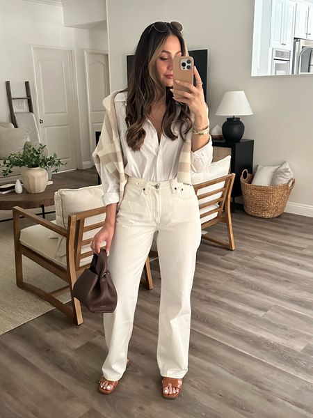 Neutral Spring Outfit
These jeans are currently 20% off in app only.  Offer ends 3/11! @abercrombie 
Sizing info :
Jeans / 2
Button down / small 
5’4”/130

#LTKstyletip #LTKU #LTKSpringSale
