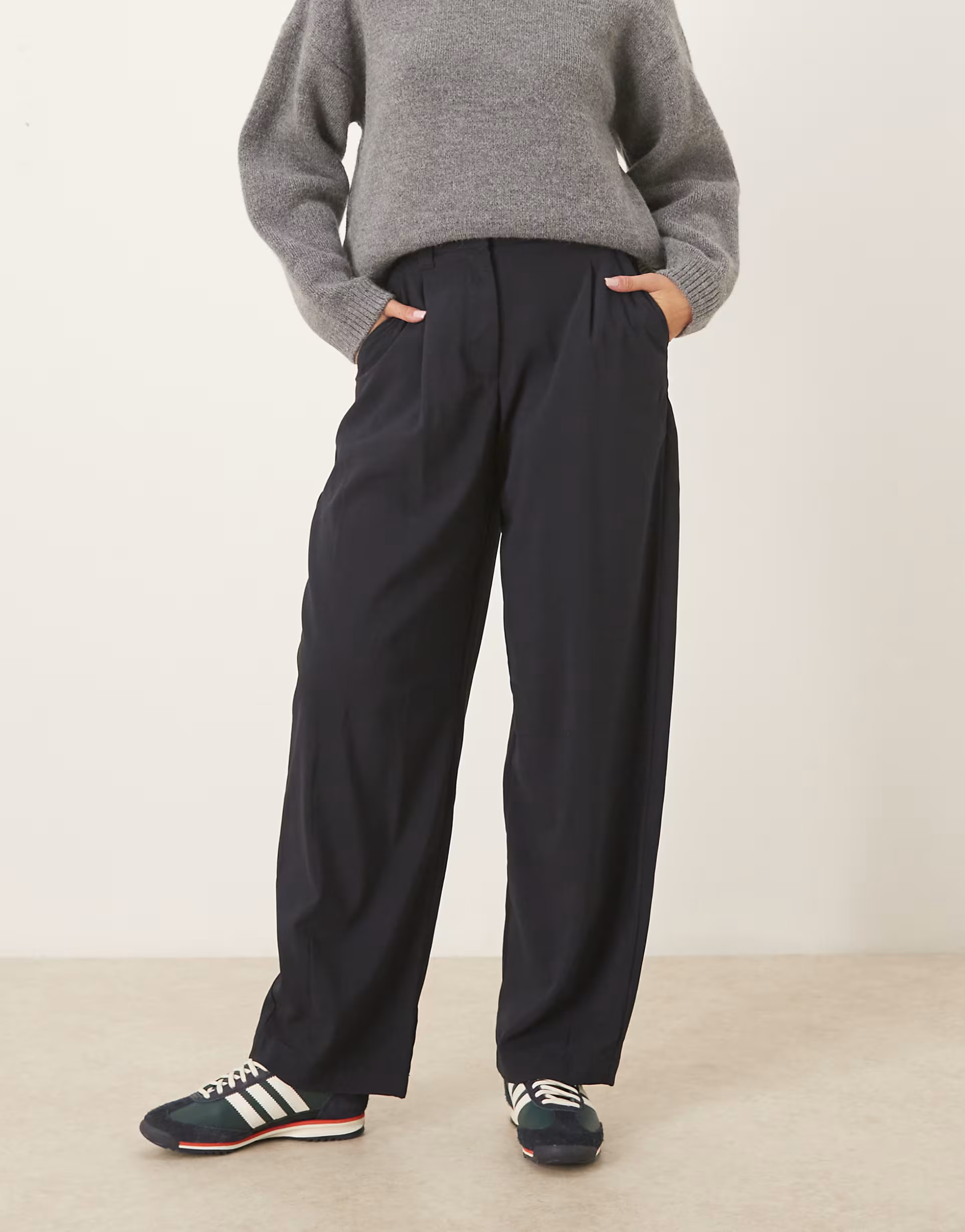 ASOS DESIGN tailored arch barrel trousers in navy | ASOS | ASOS (Global)