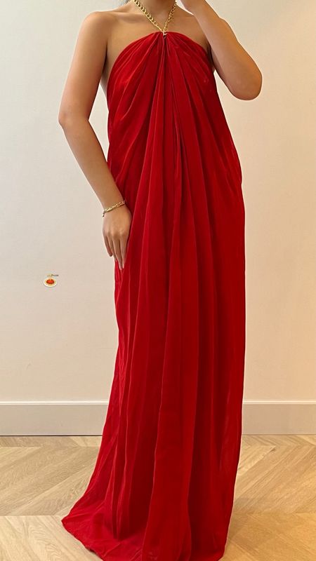 i love love looooove red dresses for the holiday season - i feel so festive with red and i love mixing it with gold jewelry (a few similar look linked below) 🎅🏼❤️

#LTKHoliday #LTKeurope #LTKparties