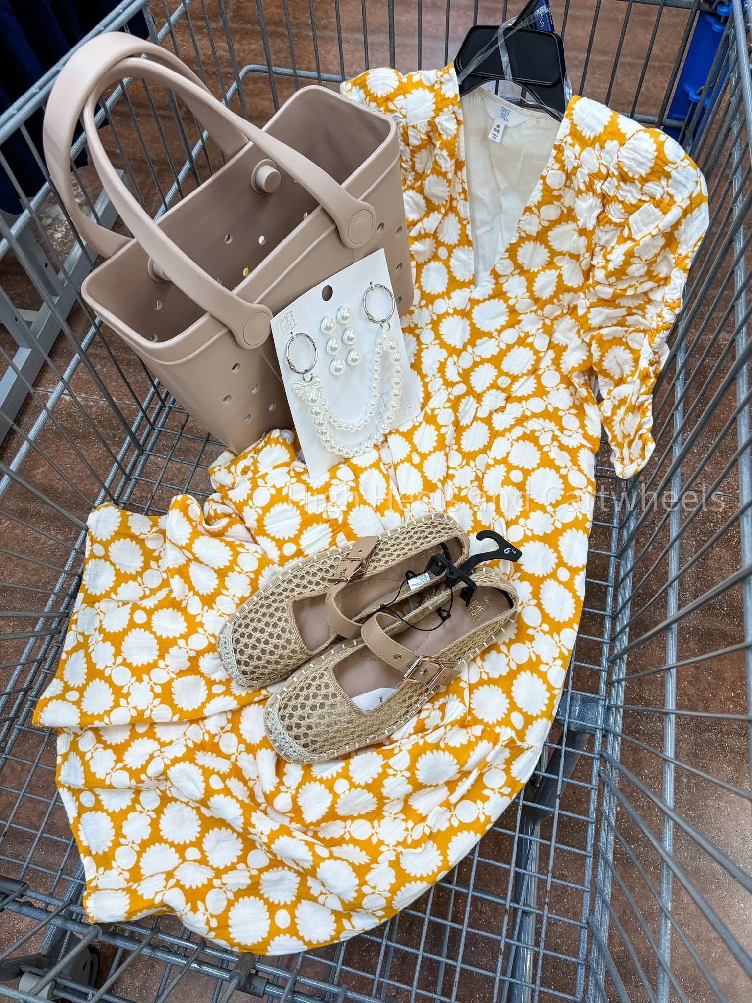 Pretty summer dress from Walmart!