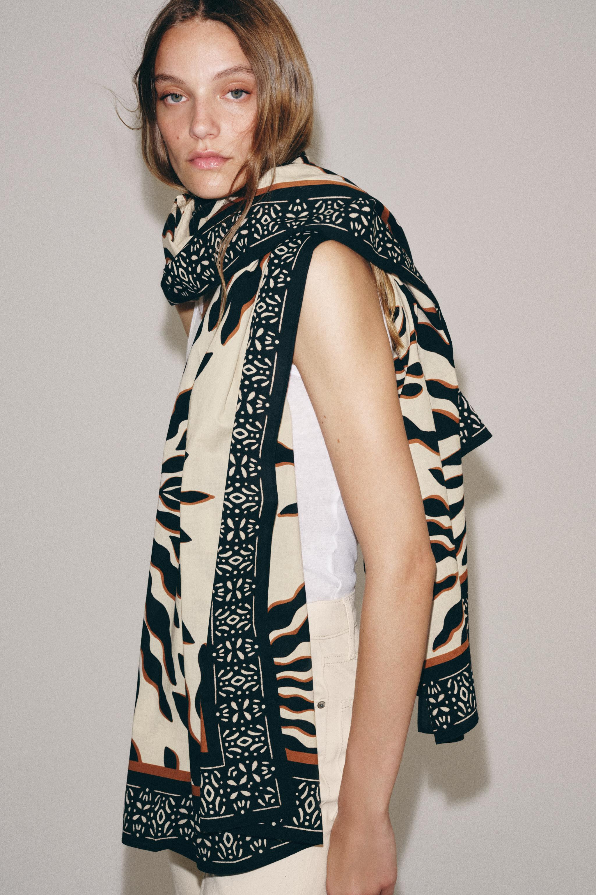 PALM TREE PRINT SCARF | Zara US