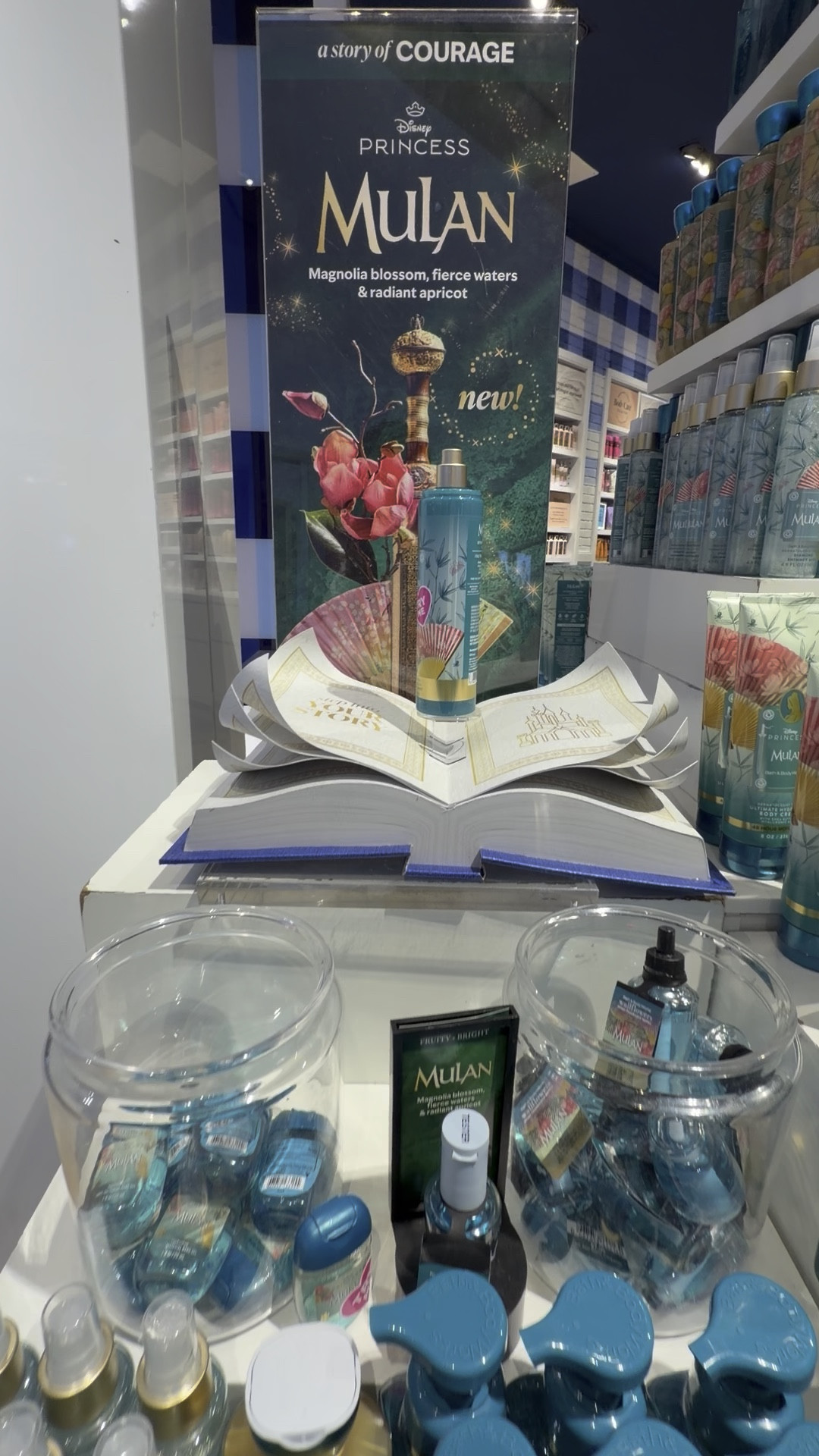 Enjoy Sweet Magnolias embrace the Crisp & Fresh waters of the Mulan Disney Princess x Bath & Body Works Collab! 