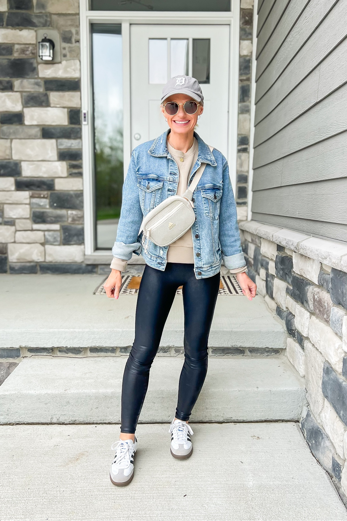 What I wore this week! 
Sweatshirt- xs (THRIFTYWIFEXSPANX for 10% off)
Leggings- small
Jacket- small

#LTKstyletip #LTKSeasonal