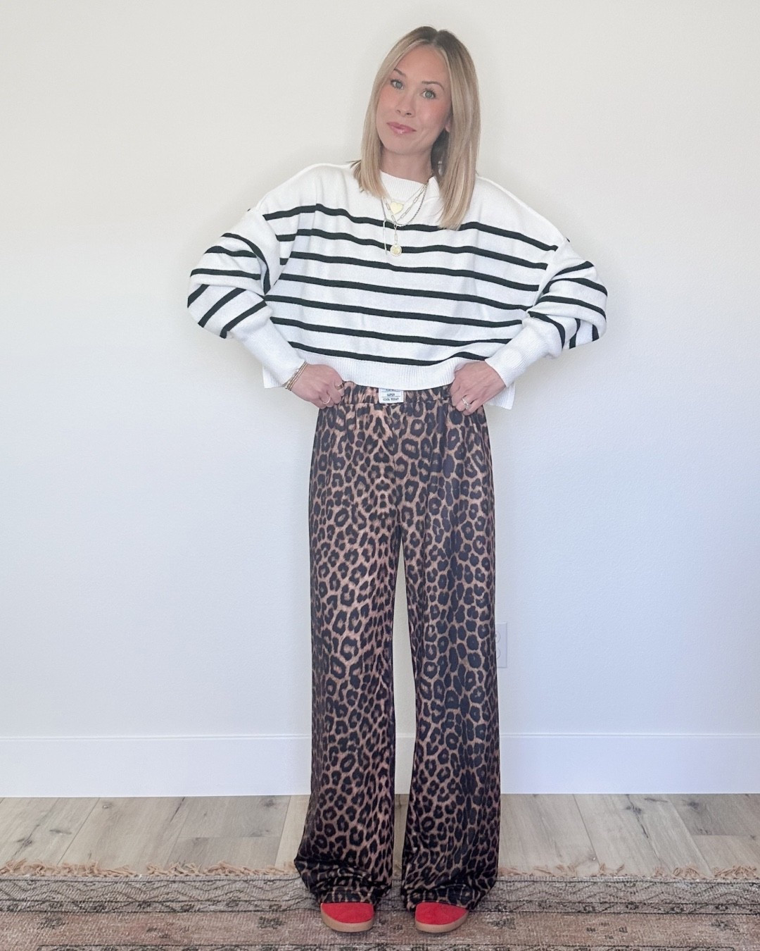 Wearing size XS (long) in the pants, but I probably should’ve gotten the regular length. I’m 5’5” for reference 🤎

#LTKFindsUnder50 #LTKootd