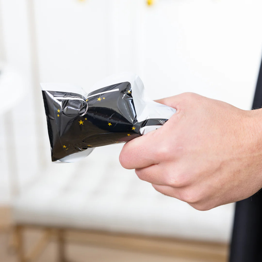 Happy New Year Confetti Poppers | My Mind's Eye