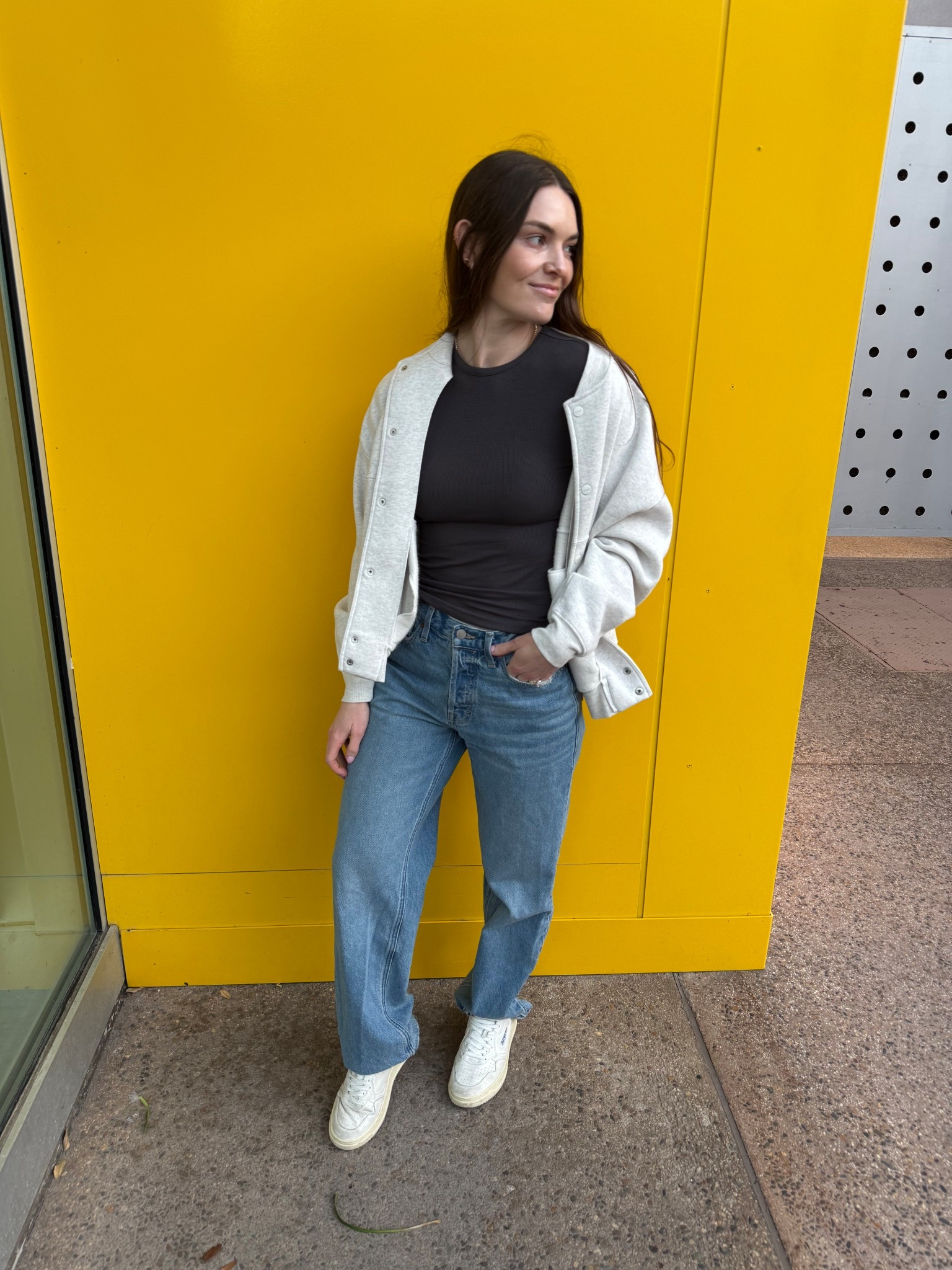 obsessed with these target jeans! the perfect 90s mom jean! they run TTS but size down if between!

#LTKStyleTip #LTKFindsUnder50