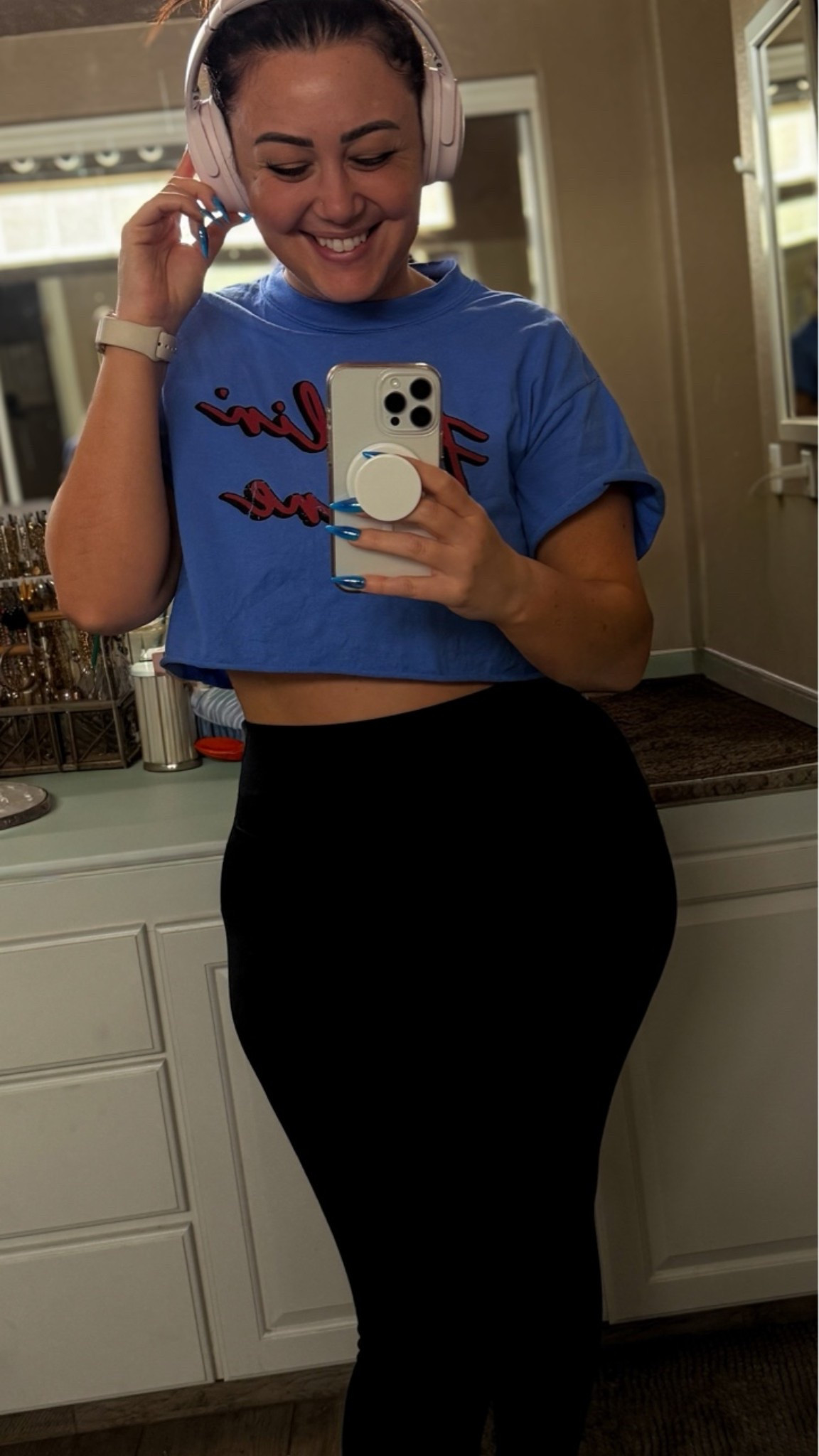 Workout fit 

Top large Pebby Forevee not linked 
Pants XL 

For reference I am 5’5 and 188lbs

#LTKfitnessgoals #LTKMidsize #LTKActive