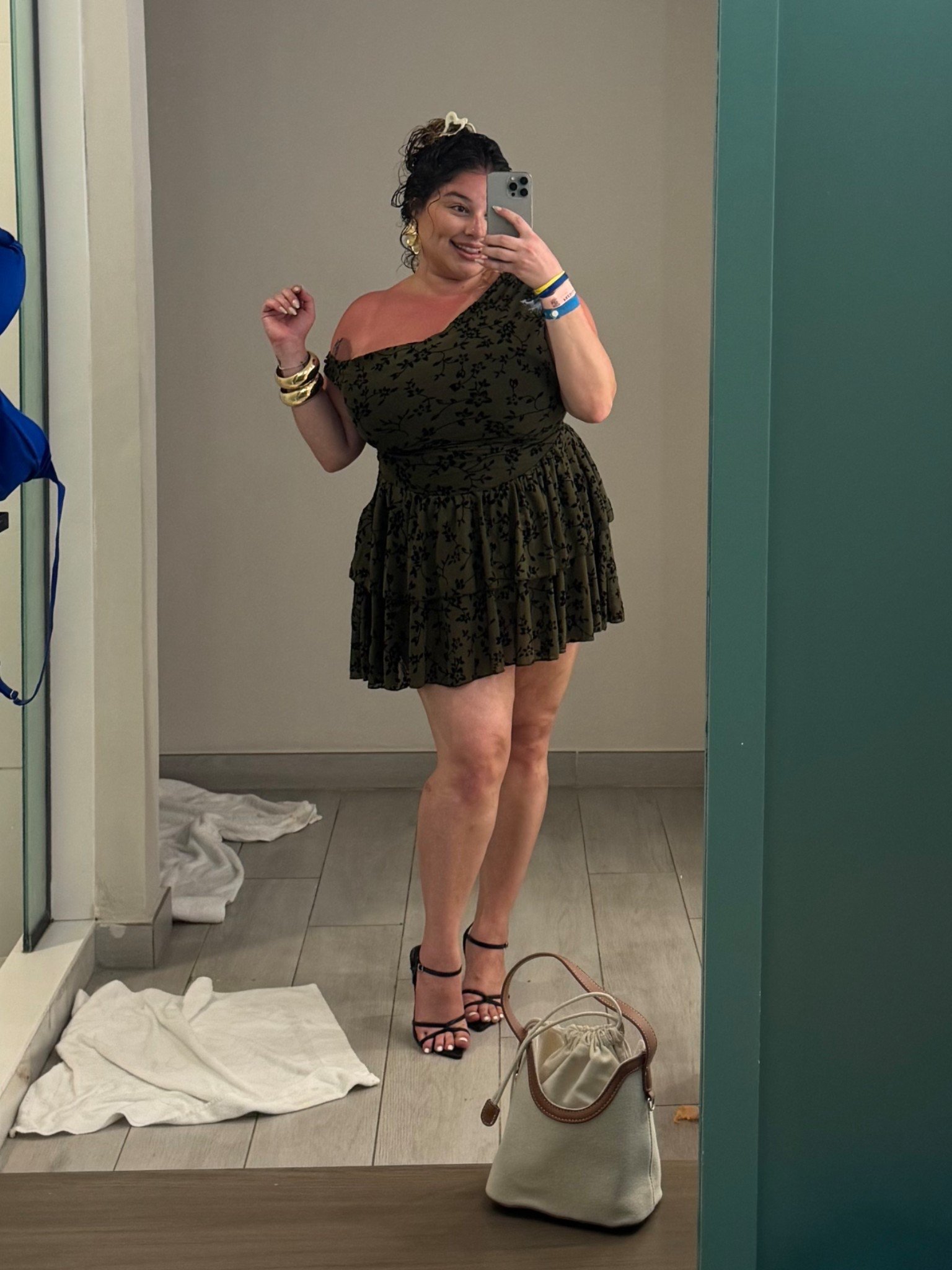 dress: 0XL 

#LTKStyleTip #LTKTravel #LTKPlusSize