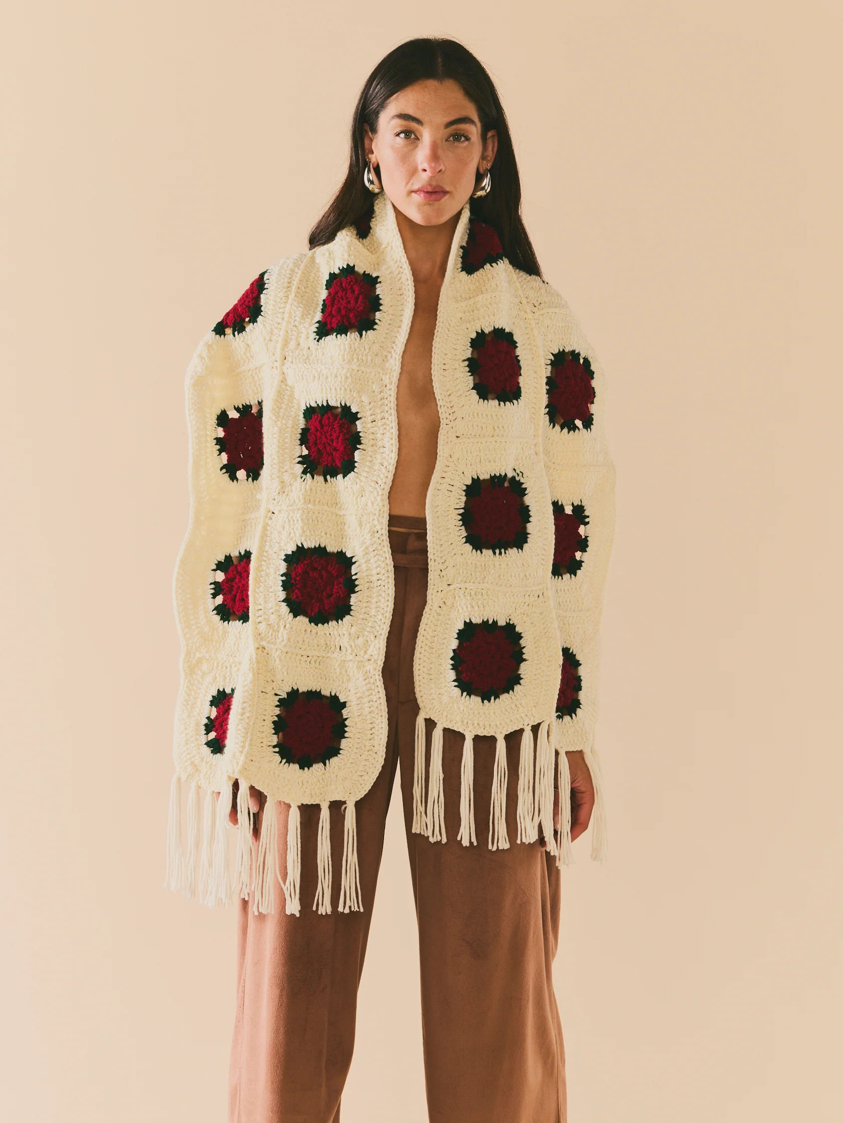 Round Top Rose Scarf | Eddy