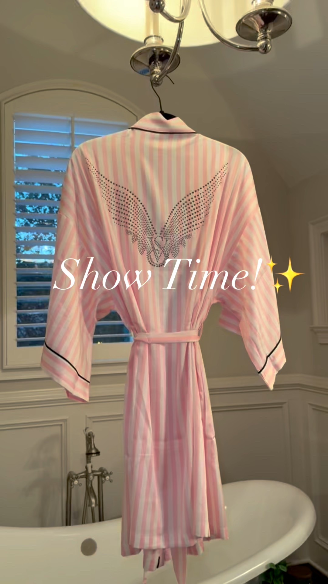 ✨ Showtime in a robe! ✨ The coziest Victoria’s Secret bathrobe is giving all the pre-show glam vibes. Perfect for lounging like a runway queen before the big event. 🛁💖

Linked on my LTK, of course. Let the showtime rituals begin!

#VictoriasSecretShow  
#VictoriaSecret  
#VSShowtime  
#VSFashionshow  
#VSAngels  
#RunwayReady  
#LoungeWearChic  
#BathrobeGlam  
#PreShowVibes  
#FashionRitual  
#AngelMode  
#BehindTheScenes  
#BeautyInComfort  
#GlamourMoment  
#ShowtimeMagic  
#VSStyle  
#VSObsessed  
#VictoriaSecretFashion  
#LuxeLounge  
#ElegantComfort  


#LTKStyleTip #LTKPetite