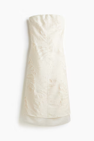 H & M - Bandeaukleid aus Jacquardstoff - Cremefarben | H&M (DE, AT, CH, NL, FI)