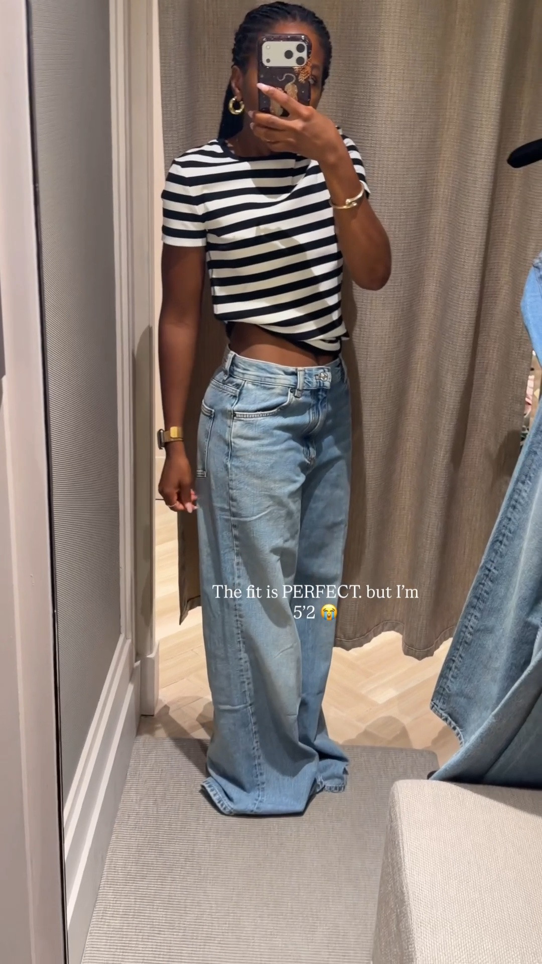 When the jeans fit PERFECTLY but are 10cm too long 🥲If you’re taller, these could be perfect! ✨i tried EUR 36 (5’2 tall)




Massimo Dutti jeans • wide leg jeans • relaxed fit jeans • high waisted jeans • jeans • tall girl fashion • jeans try-on • everyday denim • neutral wardrobe • capsule wardrobe

#LTKjeans #LTKeurope #LTKstyletip