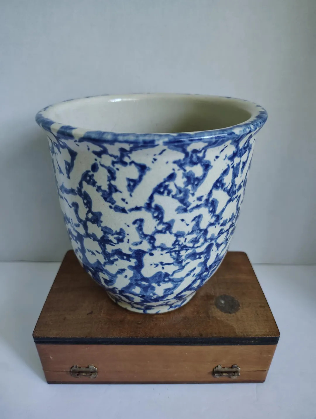 Robinson Ransbottom Blue Sponge Wear Kitchen Crock - Made in Roseville, Ohio - Etsy | Etsy (Global)