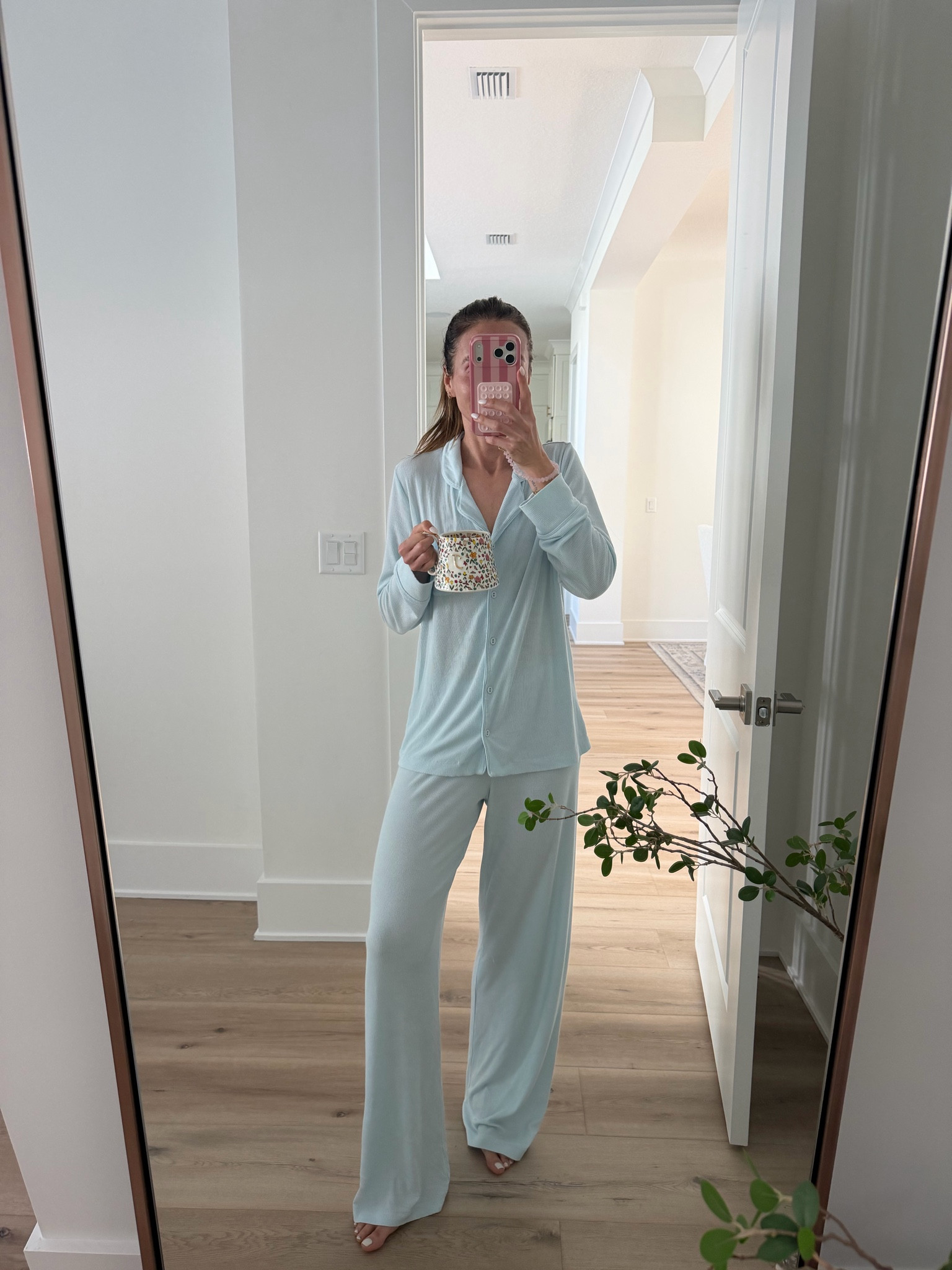 Skims pjs on sale I’m in XS 

#LTKSaleAlert #LTKOver40 #LTKootd
