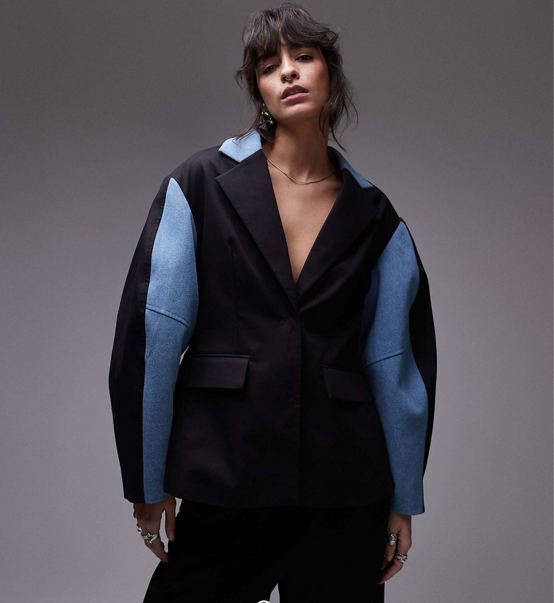 Bomb denim blazer that makes a statement! 

#LTKStyleTip #LTKWorkwear