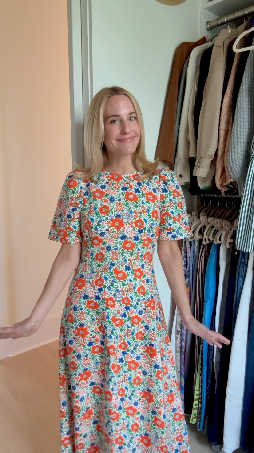 This dress has a great shape!! I love the sleeves. In in the XS 

#LTKSeasonal #LTKTravel #LTKParties