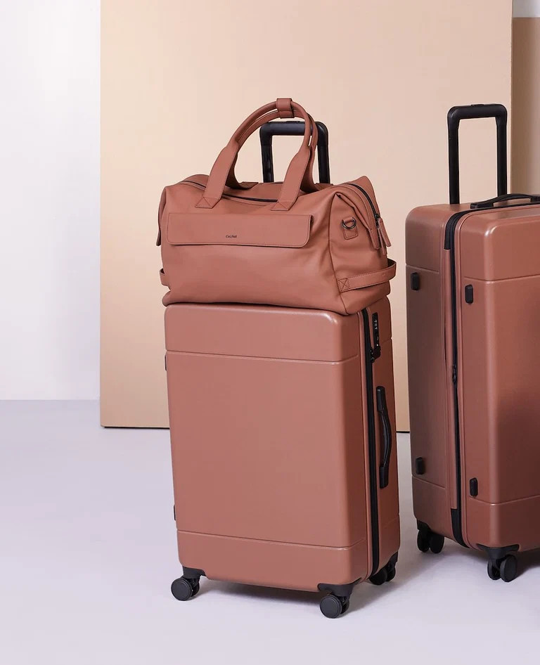 Hue Medium Luggage in Hazel | CALPAK