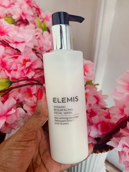 Elemis Dynamic Resurfacing Facial Wash — LTK Sale from September 21 - 24! 

skincare essentials, skincare routine, Elemis, skincare favorite, face cleanser, gel cleanser, anti-aging 

#LTKSale #LTKHoliday #LTKbeauty
