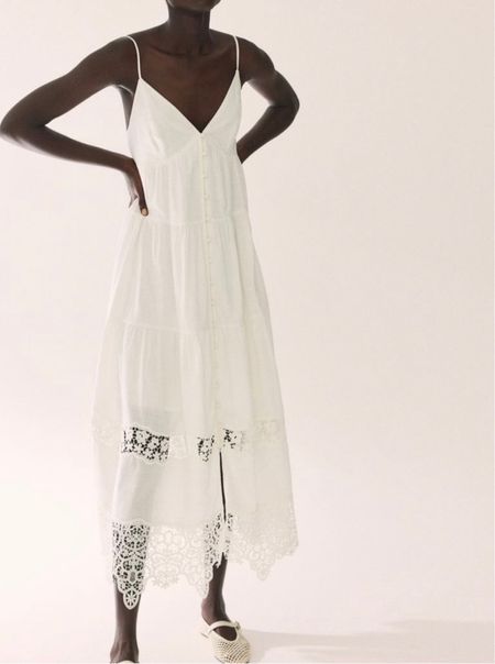 White lace maxi dress 

#LTKstyletip #LTKfindsunder100