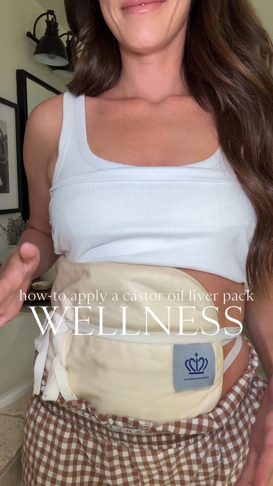 WELLNESS \ how-to apply a castor oil liver pack🙋🏻‍♀️🧴 
I do this regularly in the evening to help detox my body BUT it has many other benifits👇🏻
+ lymphatic drainage and detox
+ digestion – regular bowel movements
+ bloating – flatter stomach
+ skin health – hydration
+ cramping – relaxing ab muscles

#LTKBeauty #LTKActive